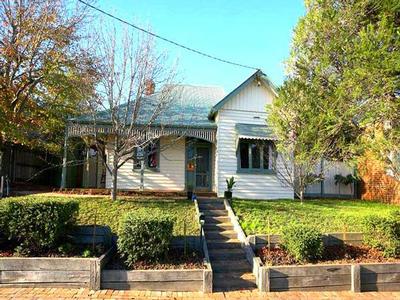 CLASSICAL 1915 EDWARDIAN HOME Picture