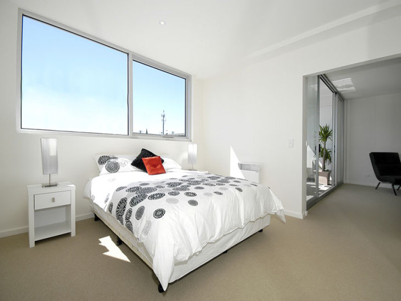 COSMOPOLITAN FLAIR Picture 3