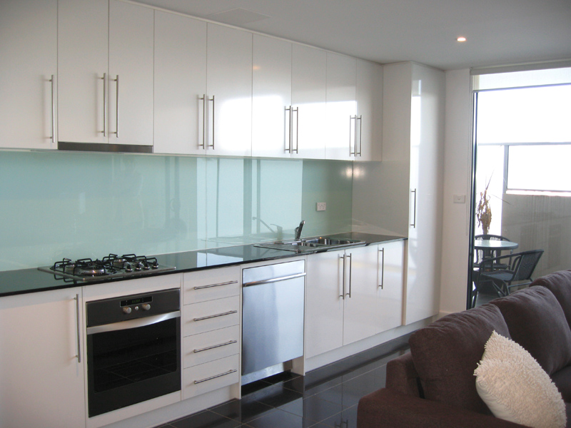 MODERN NEW SOPHISTICATED AND STYLISH Picture 1