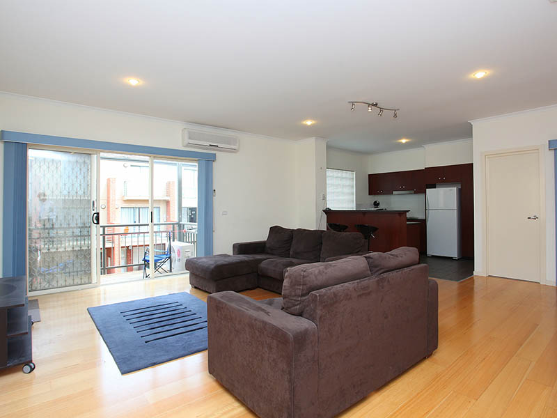 DESIGNER STYLE HOME Picture 3