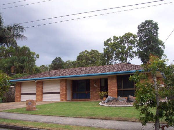 Entertainers Delight set on nearly 1/4 Acre Picture 1