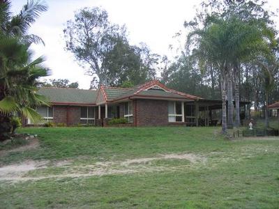 3.3 ACRES 4 BEDROOM MODERN HOME Picture