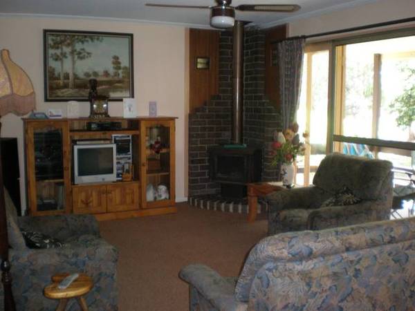 LOGAN RESERVE 5 ACRES $400 P/W Picture 3