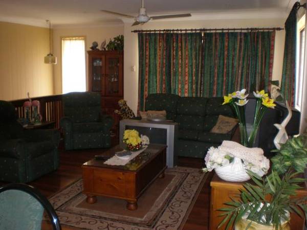 WATERFORD WEST $355,000 Picture 3