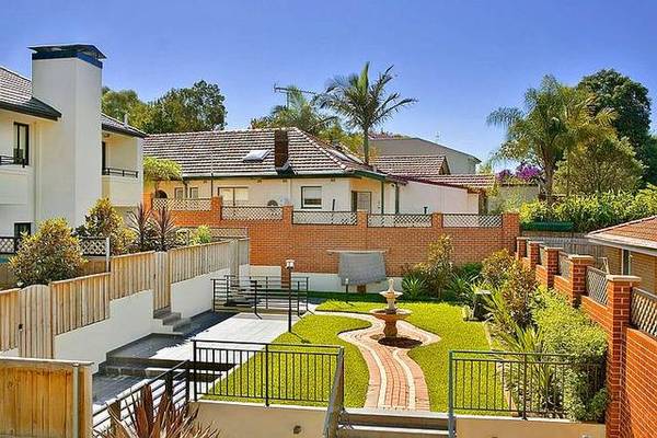 3 BEDROOM TOWN HOME Picture 3