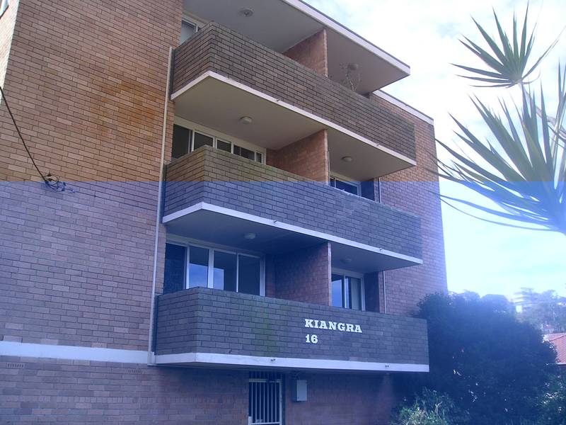 huge Three Bedder! Picture 1