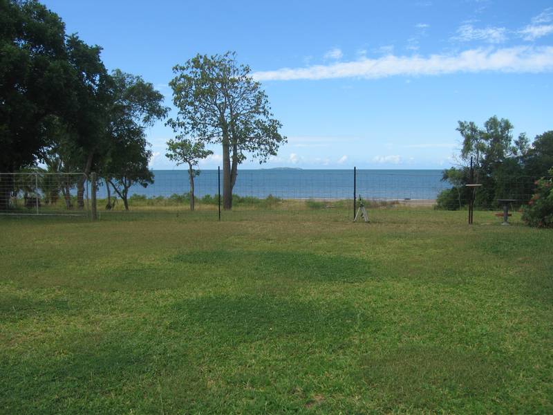 WHITSUNDAY WATER-FRONT Picture 2