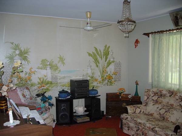 LOOK AT ME Picture 3