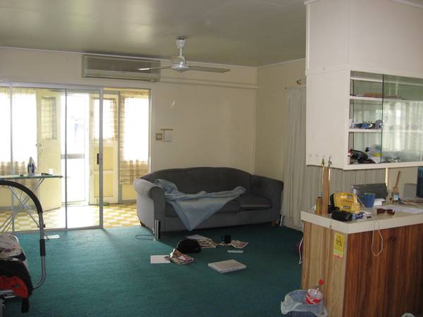 OPPORTUNITY KNOCKS Picture 3