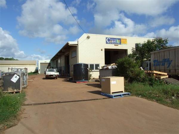 Commercial Warehouse to rent Picture 1
