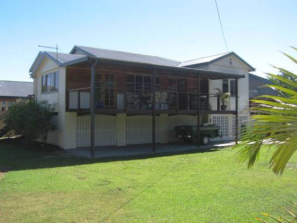 FULLY RENOVATED QUEENSLANDER Picture