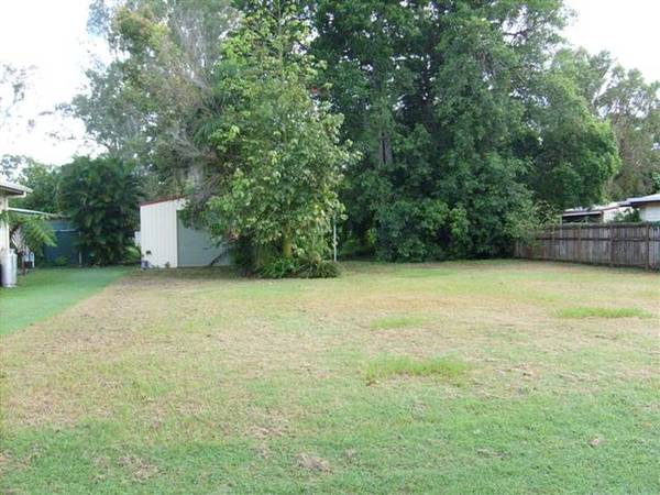 Looking for a weekender near the beach? Picture 1