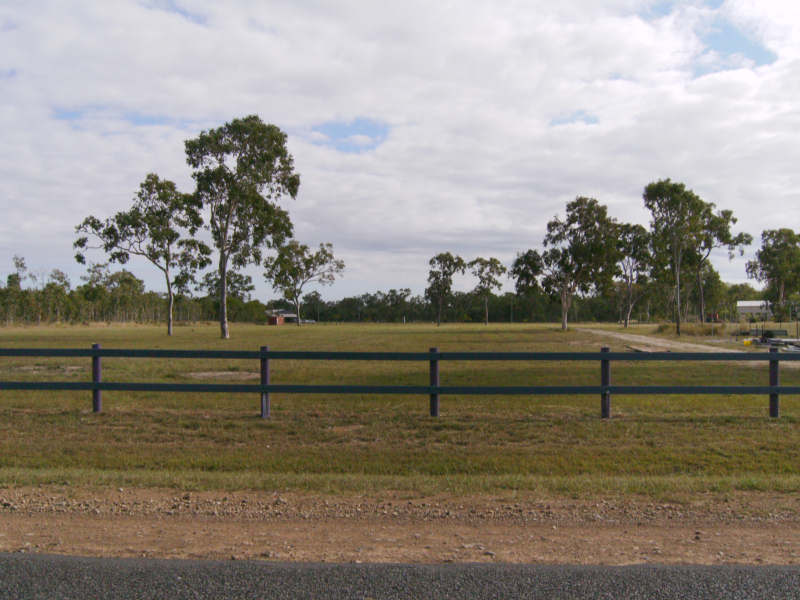 2.8 ACRES IN PRIME LOCATION MIDGE POINT Picture 1