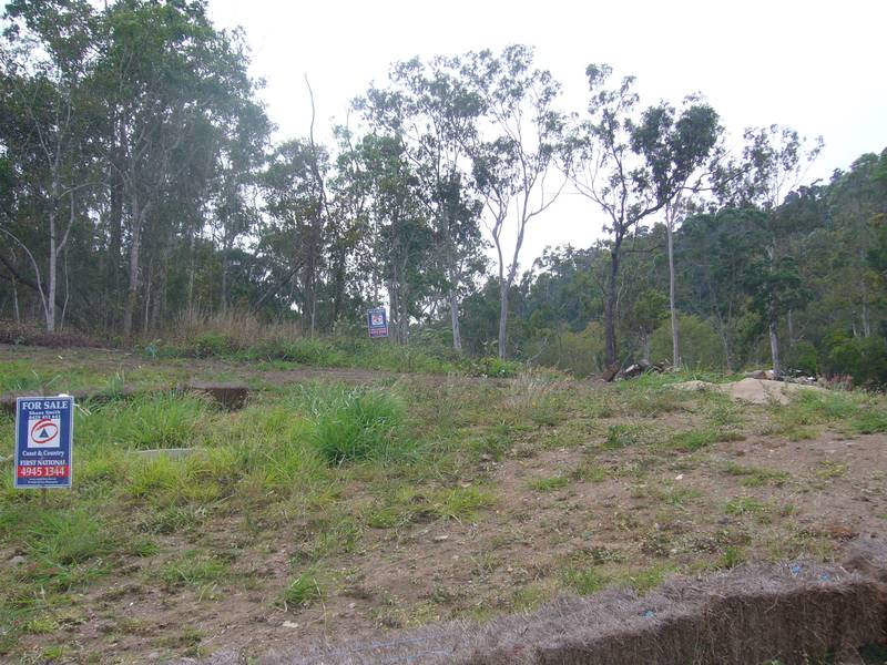 VACANT LAND IN CANNONVALE Picture 3