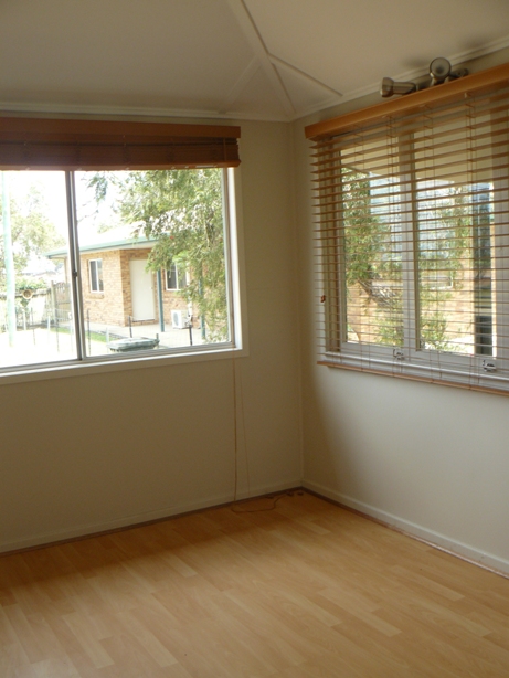Newly renovated unit for rent! Picture 2