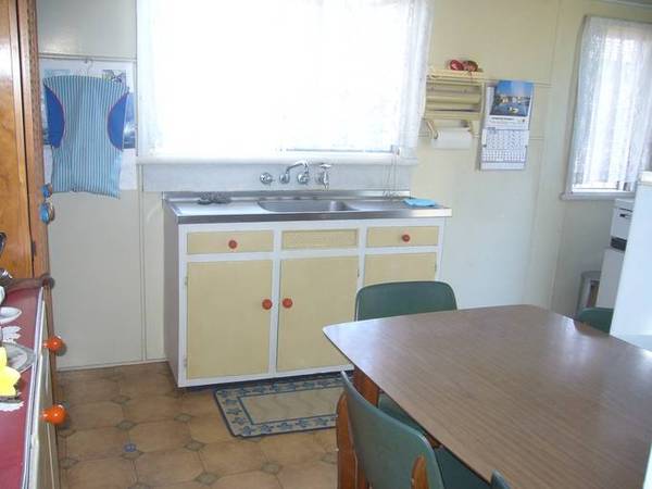 OPPORTUNITY KNOCKS Picture 2