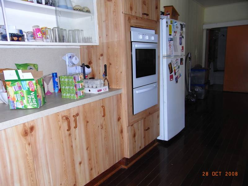 TWO HOUSES IN ONE Picture 3