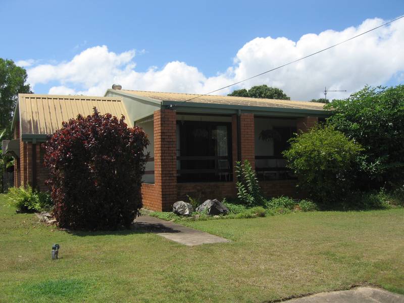 LARGE HOME BEING RENOVATED Picture 1