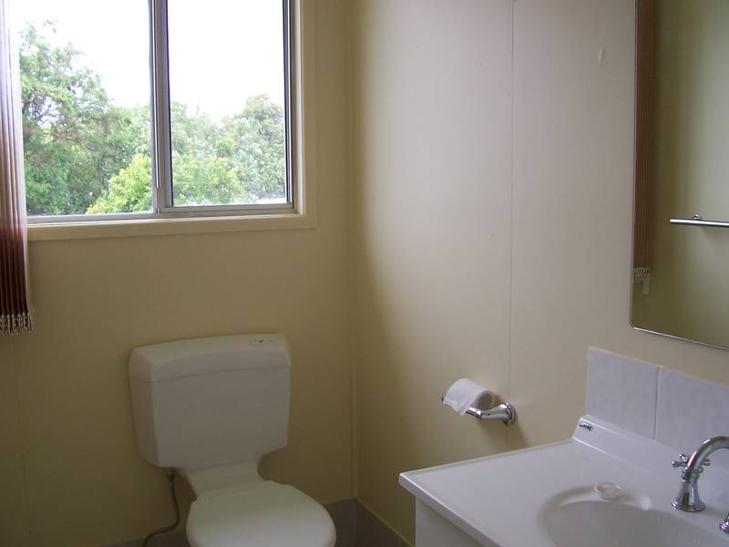 House for Rent 20 mins South East Proserpine Picture 3