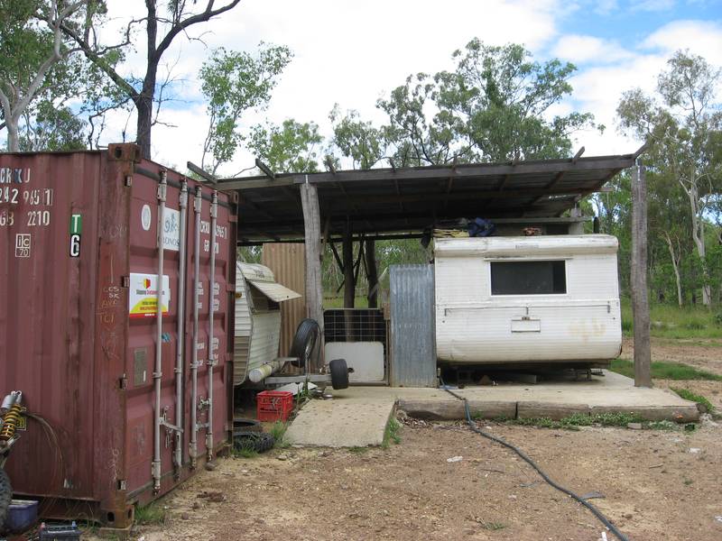 OWNER SAID SELL, ALL OFFERS CONSIDERED Picture 3