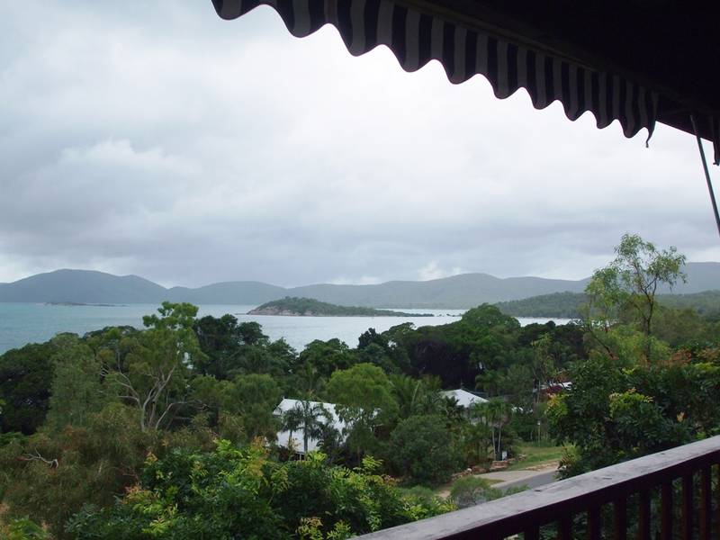 READY MADE HOME IN PARADISE Picture 1