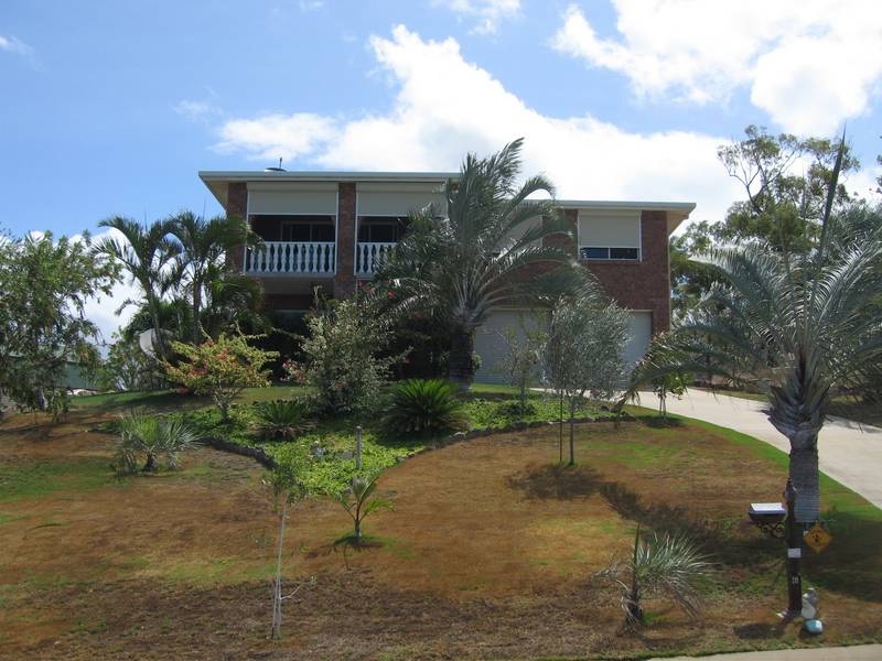 OCEAN VIEWS WHITSUNDAY Picture 3