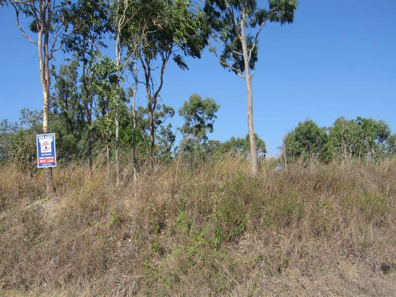 HUGE 6 ACRE BLOCK Picture 2