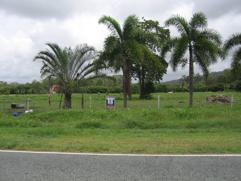 VACANT LAND FOR SALE Picture 1