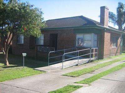 3 BEDROOM HOME - WHEEL CHAIR ACCESS!! Picture 3 BEDROOM HOME - WHEEL CHAIR ACCESS!! Picture