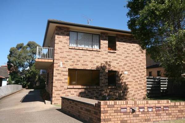 TOP LOCATION!!! Picture 1