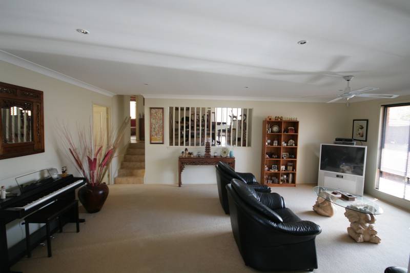 GORGEOUS FAMILY HOME!! Picture