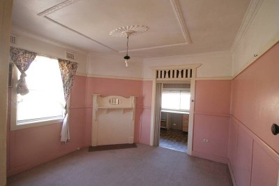 OFFER NOW OR BID AT AUCTION Picture