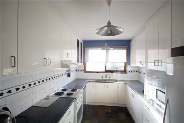 GREAT VALUE AND LOCATION Picture 2