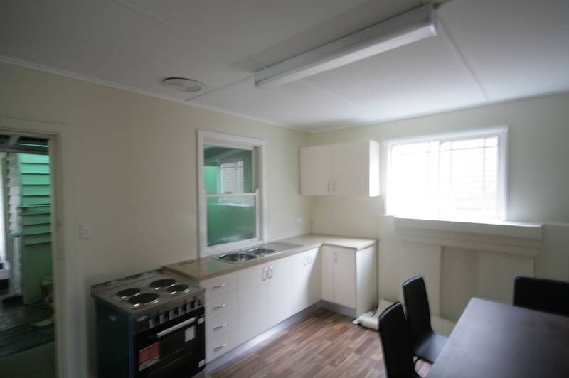 PARTLY
FURNISHED FOUR BEDROOM HOME Picture 2