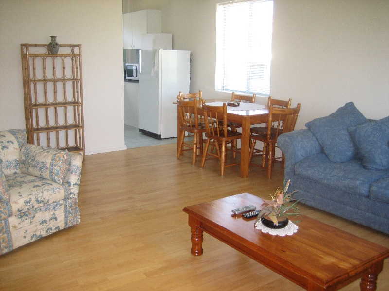 MODERN 2 BEDROON APARTMENT Picture 2