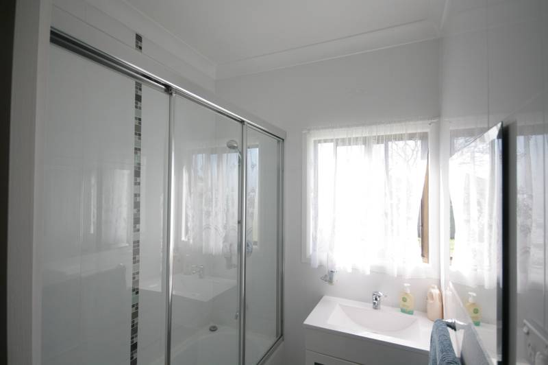 JUST RIGHT Picture 2