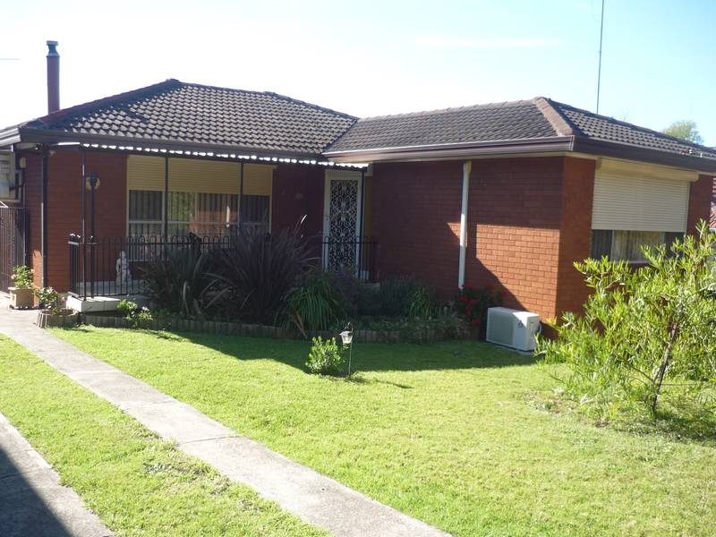 BEAUTIFUL BEYOND BELIEF!! Picture 1