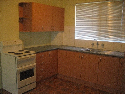 2 BEDROOM UNIT Picture 1