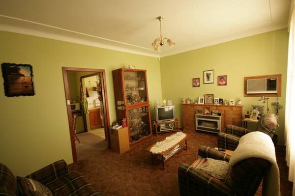 BIG POTENTIAL, SMALL PRICE! Picture 2