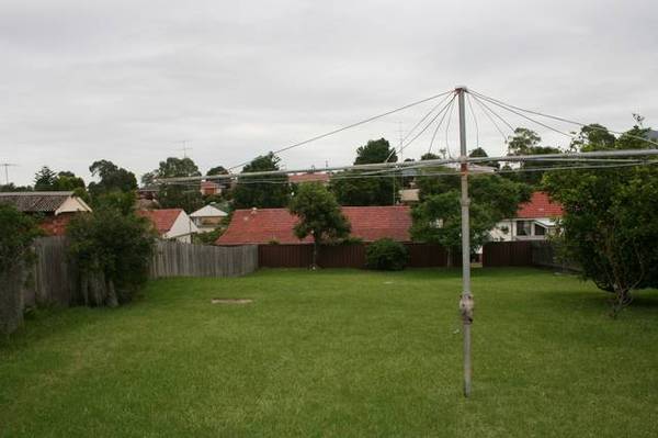 GREAT BLOCK OF LAND Picture 2