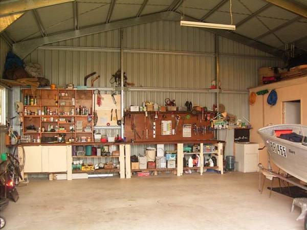 ROOM for TRUCK? BOAT? CARS? CARAVAN? Picture 3