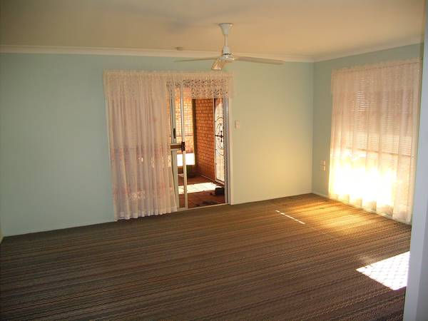 Neat as a Pin. Picture 3