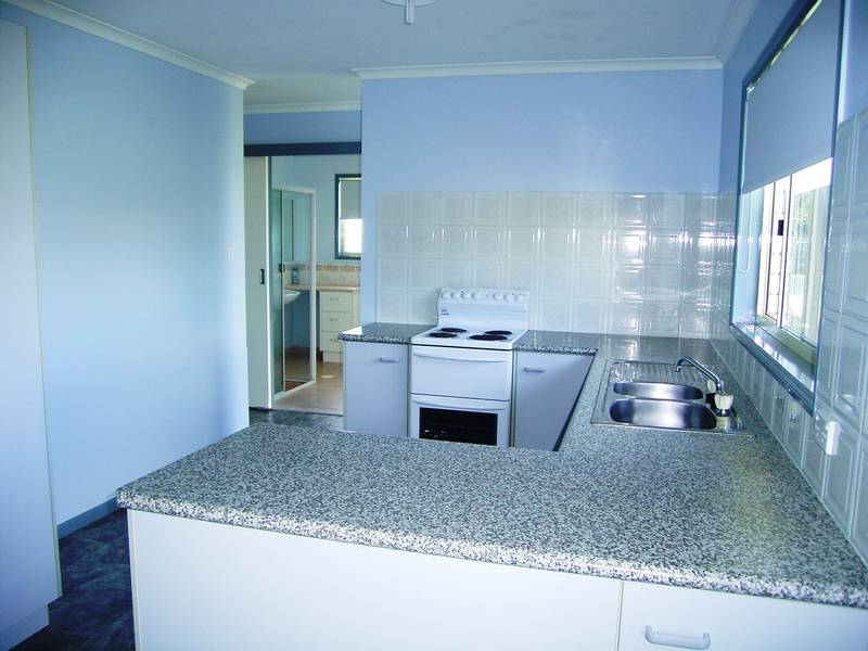 Easy to Maintain Coastal Home Picture 3