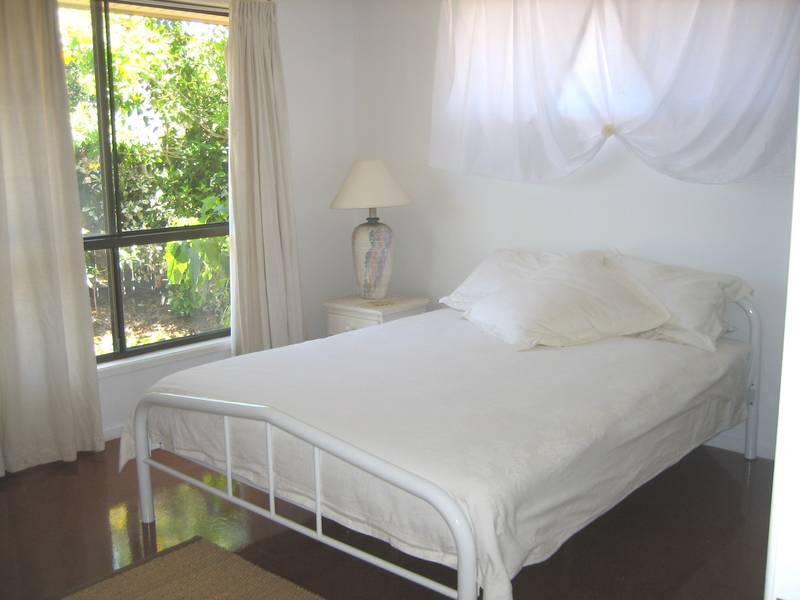 Picture Perfect in ELLIOTT HEADS Picture