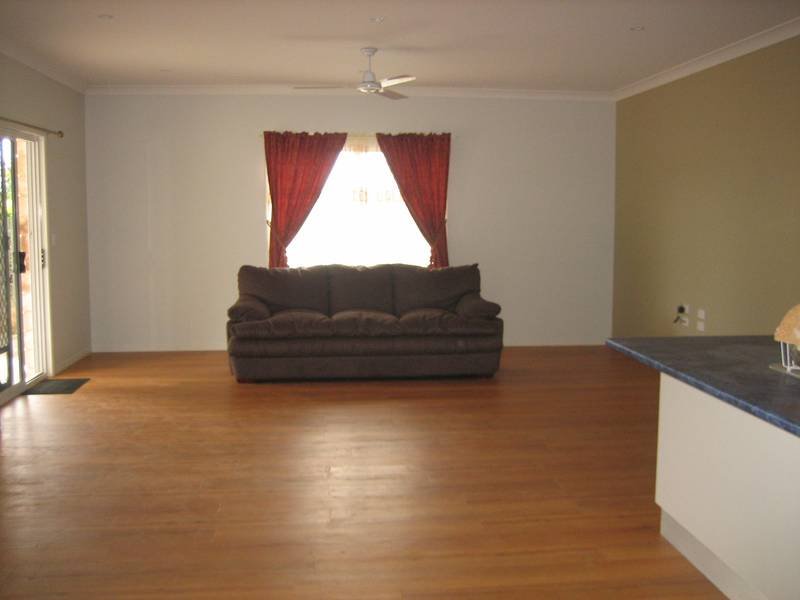 FIRST WEEK RENT FREE! Picture FIRST WEEK RENT FREE! Picture