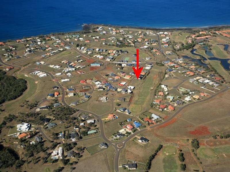 CHEAPIE ON THE GOLF COURSE Picture 1