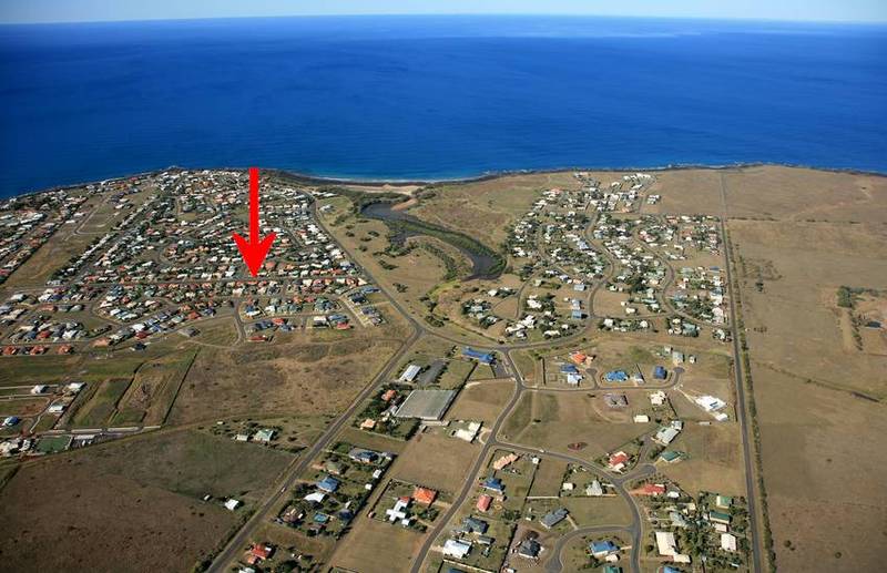 BARGARA BARGAIN UNDER $300,000!!! Picture 2