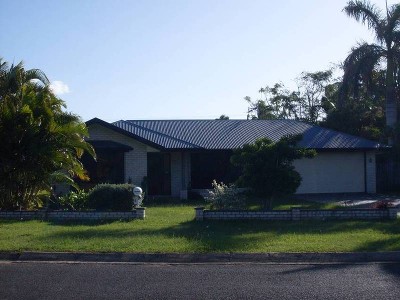 CONVENIENT BARGARA LIVING Picture
