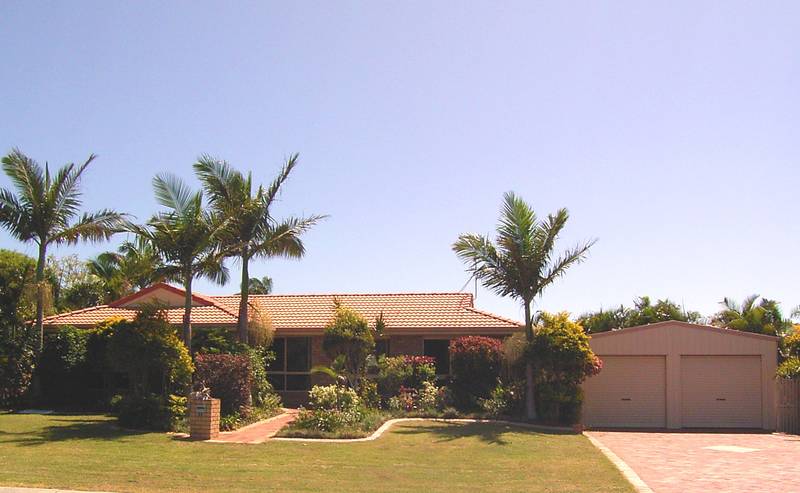 BIG Home - Best Value in Bargara! Picture 1