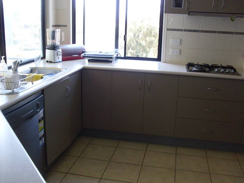 EXECUTIVE HOME Picture 3